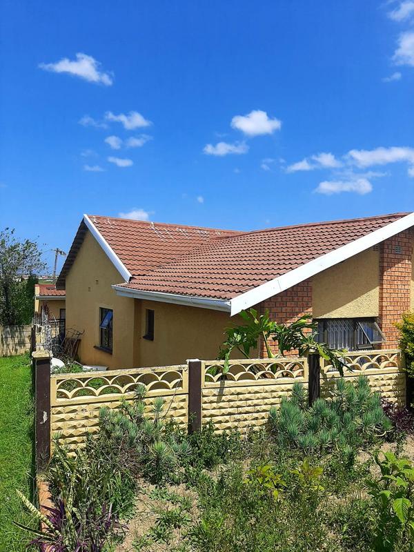 6 Bedroom Property for Sale in Mdantsane Nu 13 Eastern Cape